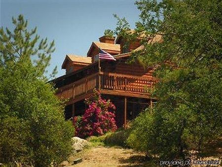 The Log House Lodge Three Rivers Extérieur photo