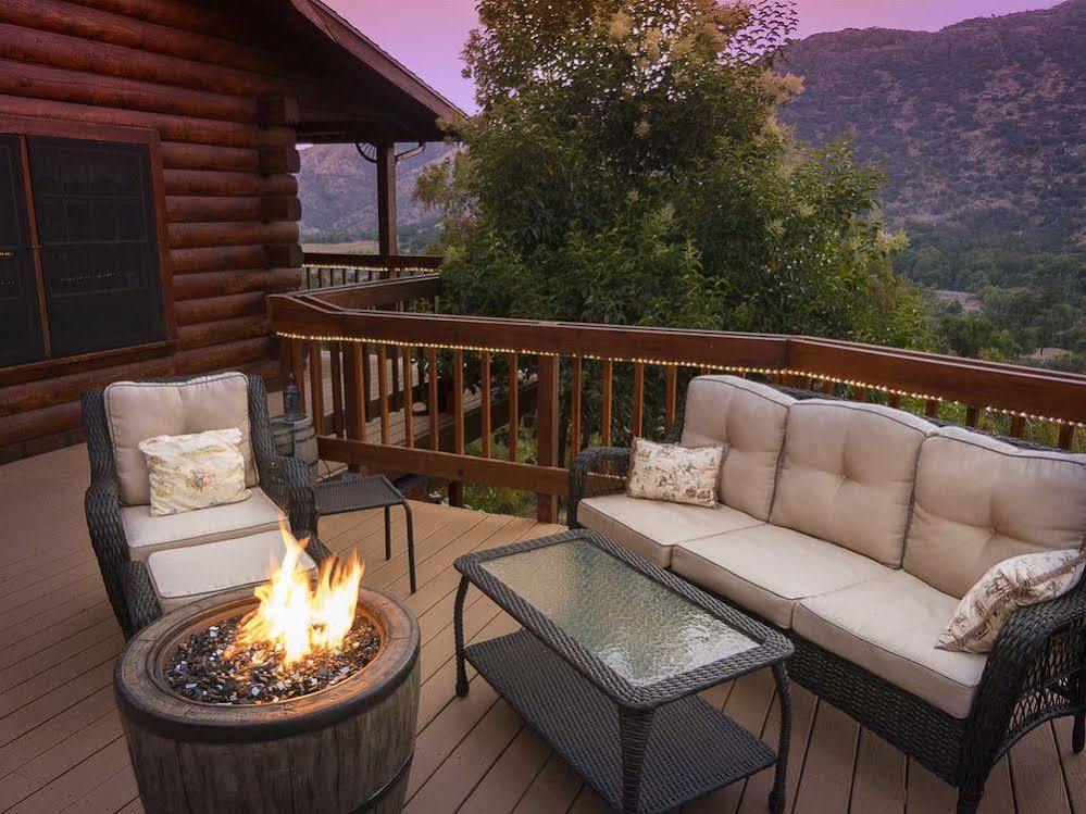 The Log House Lodge Three Rivers Extérieur photo