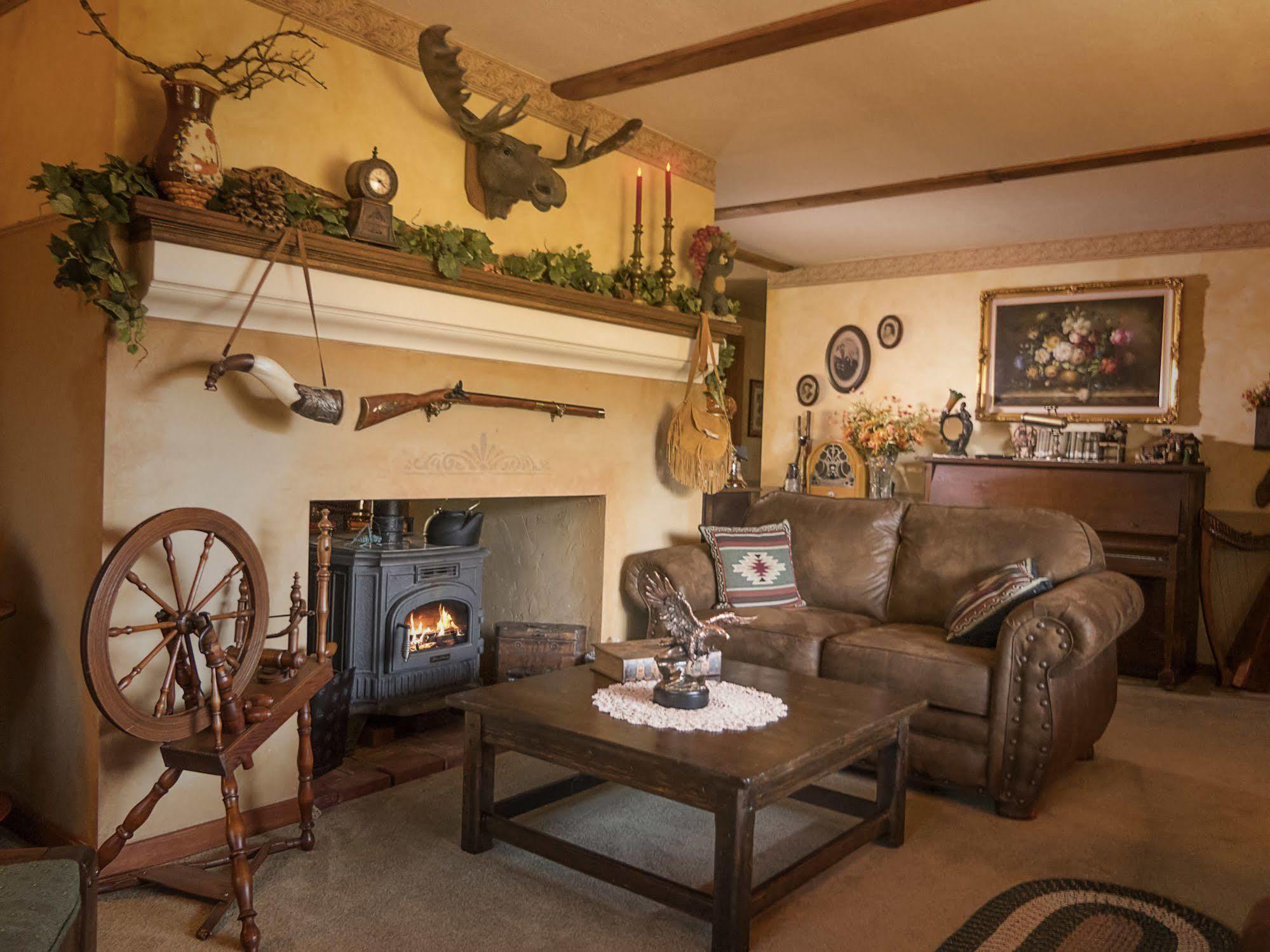 The Log House Lodge Three Rivers Extérieur photo
